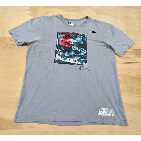 Volcom T Shirt Top Mens L Gray Color International Space Universe Graphics - Picture 1 of 6